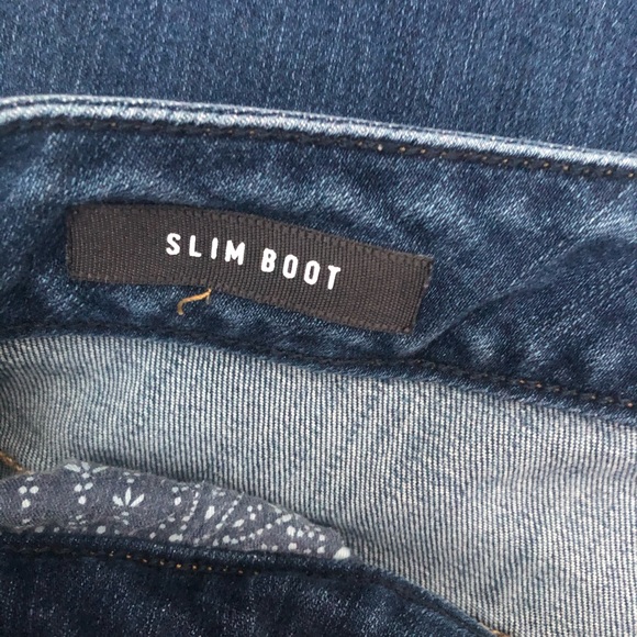 Torrid Slim Boot Distressed Strerch Jeans Short A9 - Picture 5 of 5